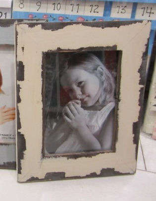 Stunning vintage look light yellow wood photo frame 19cm x 24cm